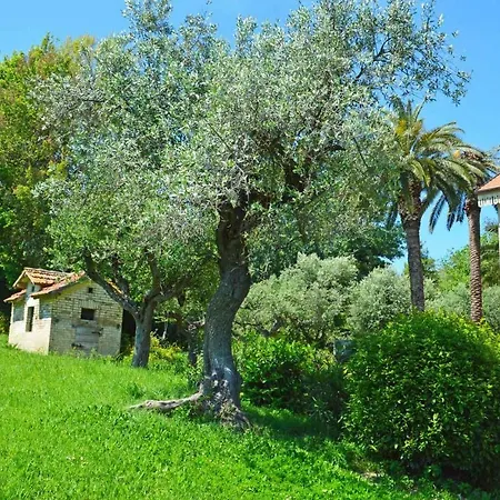 Villachiara 锡尔维玛丽娜